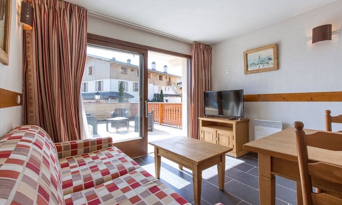 Combloux Apartment | Large Terrace with Panoramic Mont-Blanc view! #205