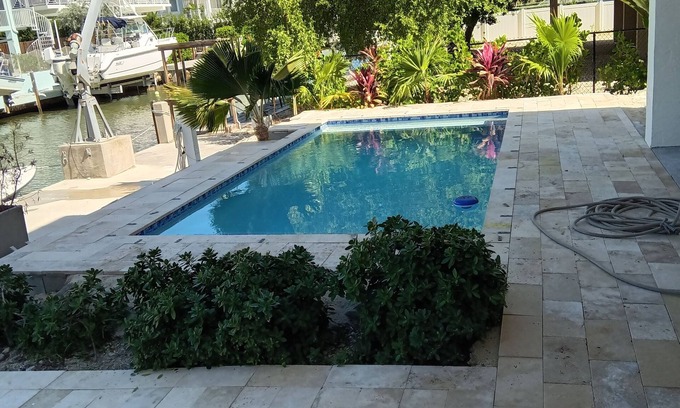 Islamorada House | Large Waterfront Home with 80 ft Dockage and Boat Lift with Pool In Islamorada