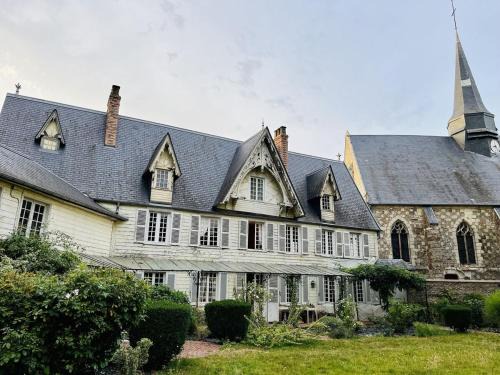 Bouvresse House | Large, welcoming house, full of character and charm