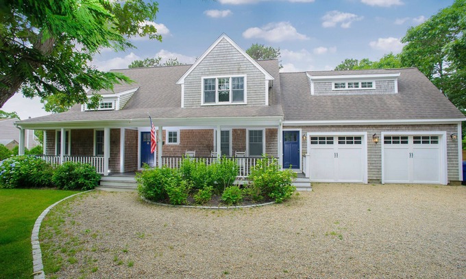 Katama House | Large, well-kept home just outside of Edgartown. 2026 bookings start early sep