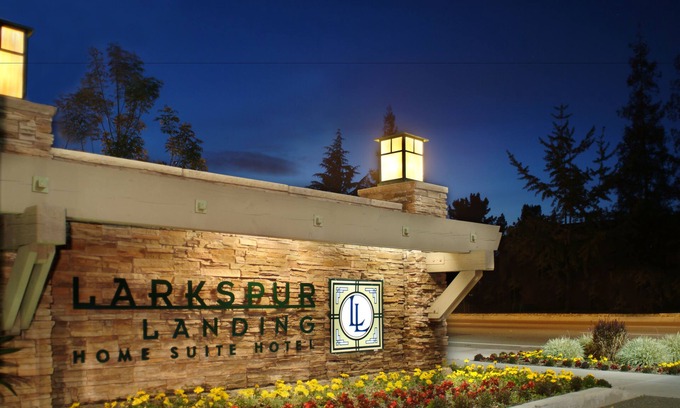 Sacramento Hotel | Larkspur Landing Extended Stay Suites Sacramento
