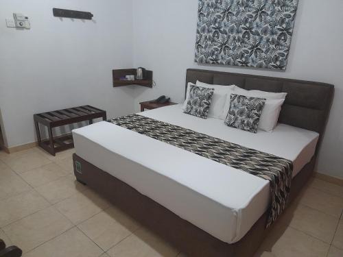 Wadduwa Apartment | Larn's Villa Hotel & Apartment