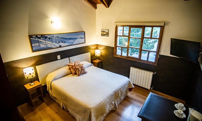 Macrozona Bahia Redonda y Primeros Faldeos Hotel | Las Avutardas Hosteria