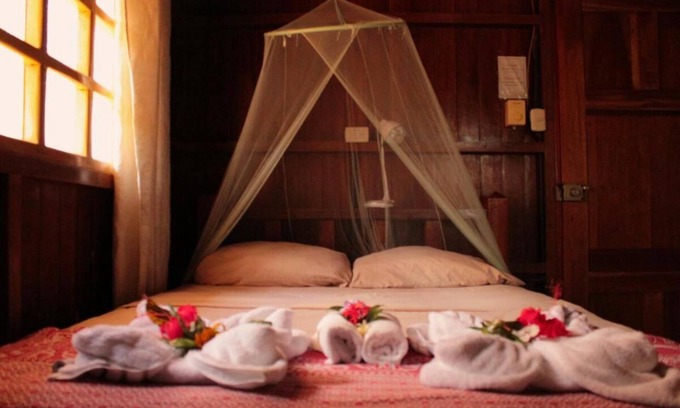 Drake Bay House | Las Ballenas - Quadruple room with double and bunk bed