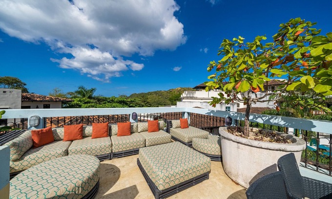 Las Catalinas House | Las Catalinas 3BR house w| pool & rooftop terrace: Casa Cazenovia