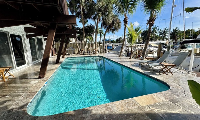 Hendricks and Venice Isles House | Las Olas Waterfront Escape-Great Duplex for 6 Pool