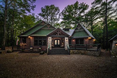 Broken Bow House | Lasso The Moon