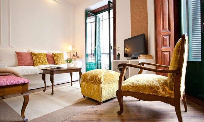 Centro Apartment | Last min rate Bright Central Goya Elegant Sol Suite