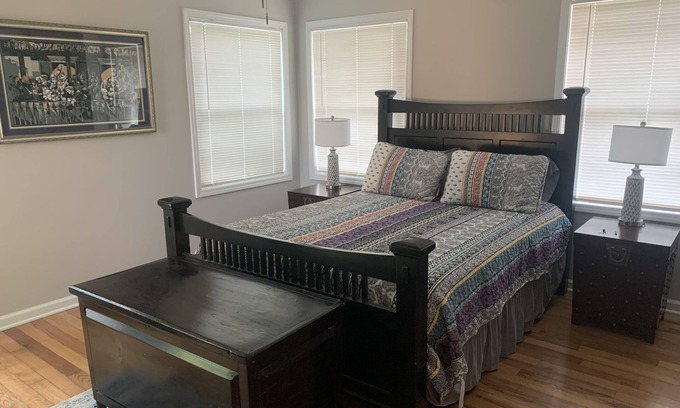 Tuscaloosa House | Last minute cancelation for Oklahoma game. Message me for special pricing.