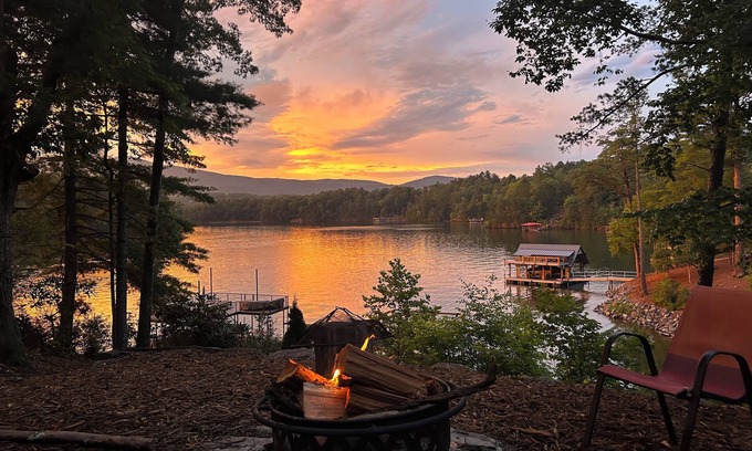 Forest Lake Heights House | Last minute Fall deals Mtn. Views from Deck & Private Dock, Cozy firepit, & Cove