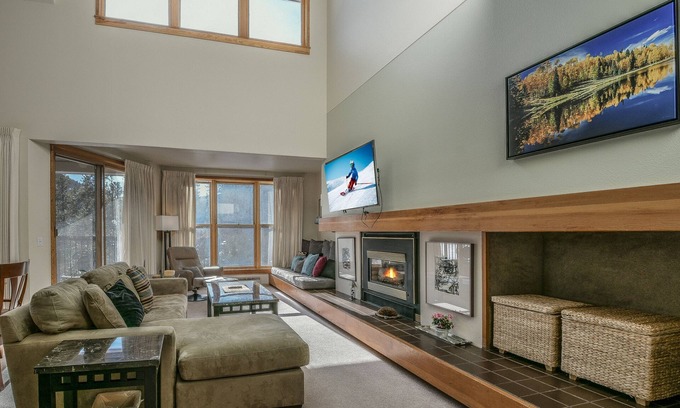 Keystone Condo | Last Minute Holiday Rates! Mountain views from Balcony
