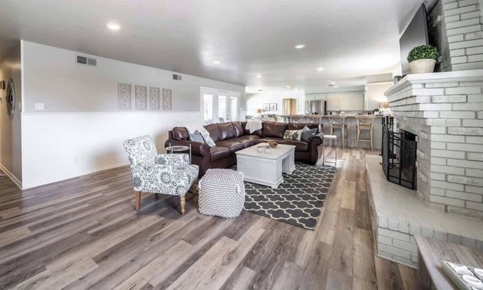 Lubbock House | Launch Pad - 4 BR/2.5 BA - Close to Campus
