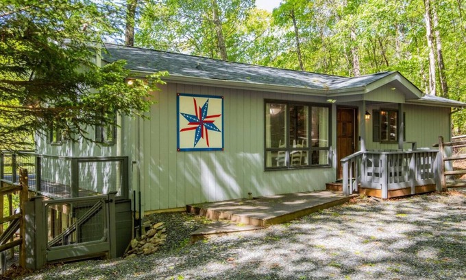 Deep Gap Cabin | Laurel Creek Cottage - Fenced Yard, River Sounds! Screened Porch - VIEW - Fiber WIFI