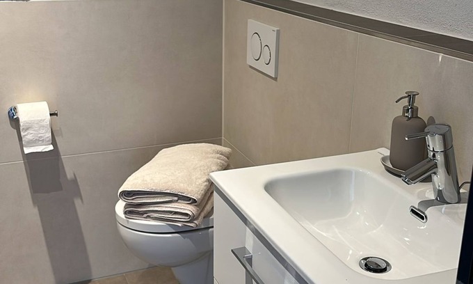 Stanggaß Apartment | Lausbua - 50sqm 1 Sep. Bedroom, shower/WC, terrace