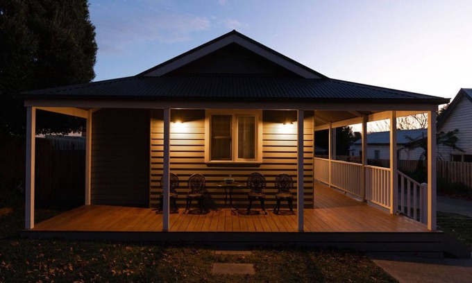 Healesville House | Lavandula Cottage