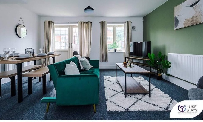 Liverpool House | ◑Lavish 4 Bed ◑Master Ensuite ◑Parking ◑Garden