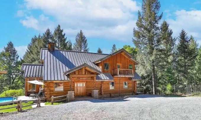 Placerville Cabin | Lazy Bear Haven - Luxury Log Cabin Retreatnn
