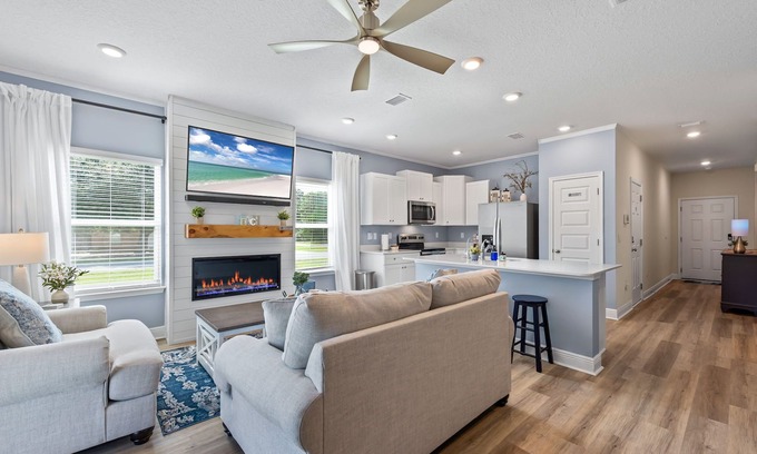 Gulf Breeze House | Lazy Day Beach House in Gulf Breeze