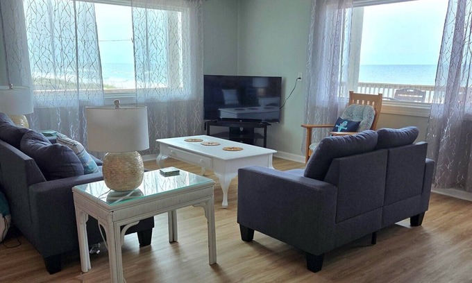 Emerald Isle Cottage | Lazy Haven East-Oceanfront 1/2 Duplex PET FRIENDLY
