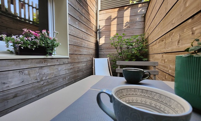 Glacis-Victoire Apartment | Le Bienvenu - T2 with terrace in the heart of Malo