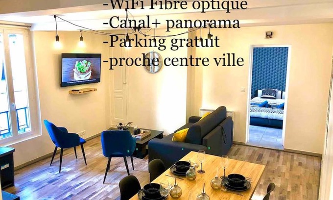 Sens Apartment | Le Black and Wood, proche centre, parking gratuit.