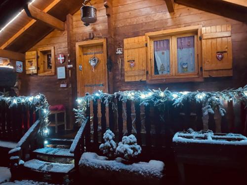 Le Bouchet-Mont-Charvin Ski Chalet | LE BLANC NORDIQUE