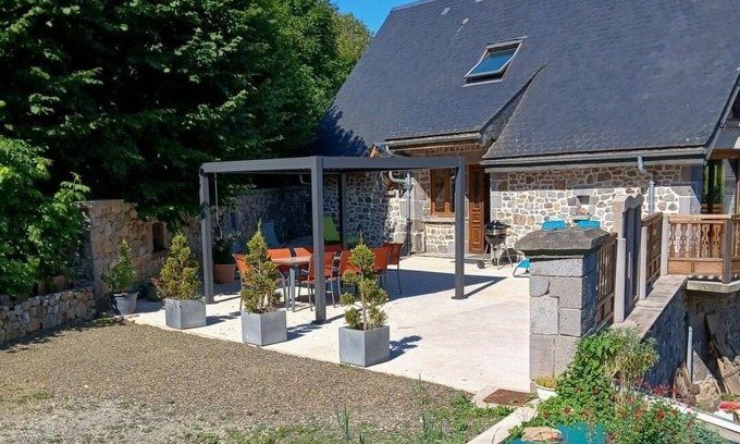 La Bourboule House | Le Buron de la Roche Vendeix