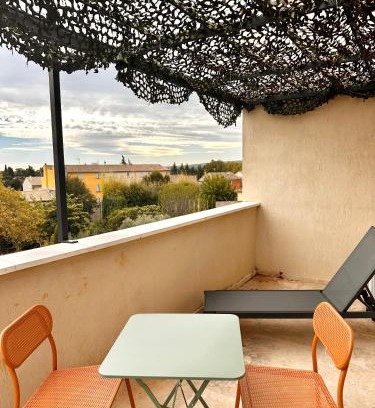 Sainte-Cecile-les-Vignes House | Le Cœur du Village