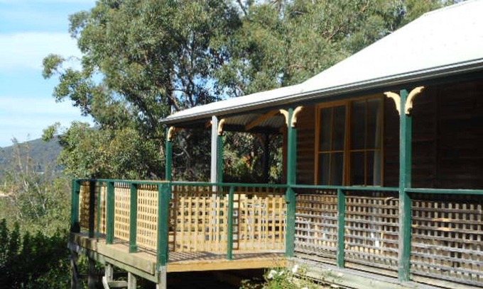 Warburton House | Le Cabin ~ Warburton