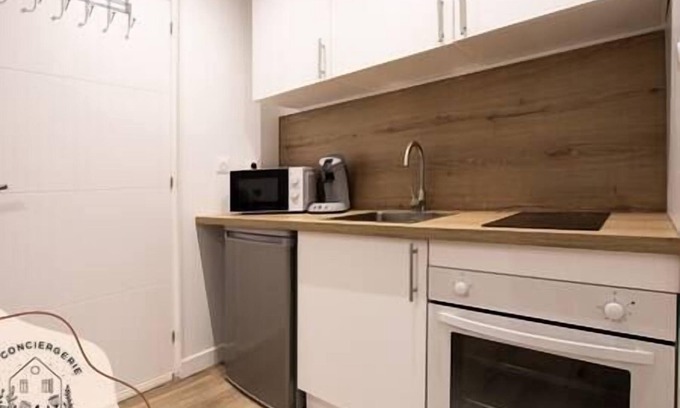 Lens Apartment | Le Cantin-Porain Lensois