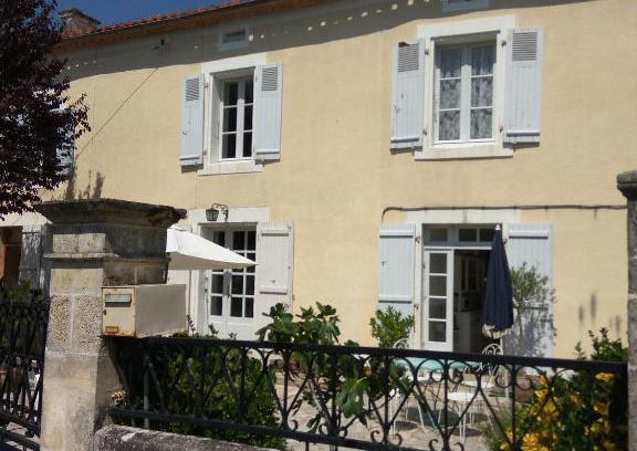 Cherval Apartment | Le Cerisier et Le Petit Cerisier