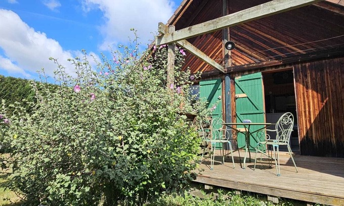 Ebreuil Ski Chalet | Le Chalet Fiolant: cosy wooden chalet for 6/8 people on the banks of the Sioule river