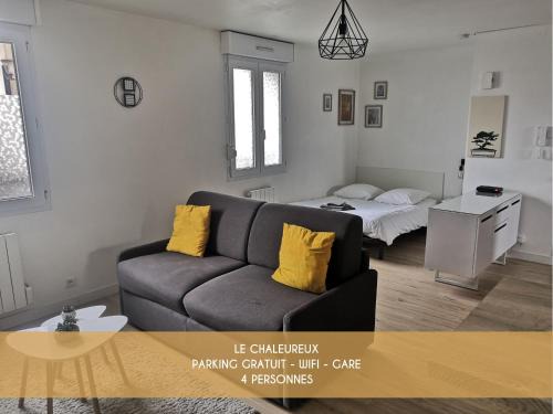 Miroir - Batignolles Apartment | Le Chaleureux, accueillant, gare, parking gratuit