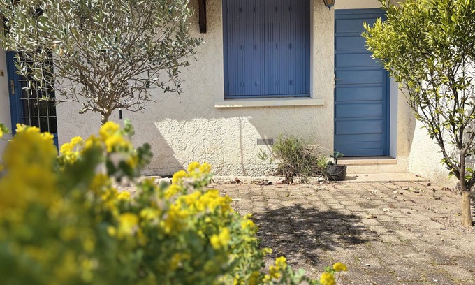 Valreas House | Le Clos de Val - swimming pool