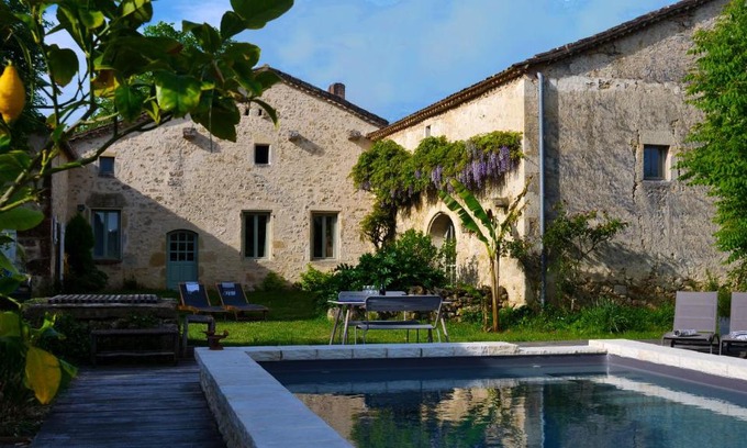 Ruch House | Le clos des abeilles