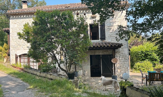 Montaigu-de-Quercy House | Le Clos des Fées – Spacious Holiday Home with Garden in Montaigu-de-Quercy