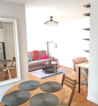 Saint-Denis Apartment | Le Cocon Stade de France - Aux Portes de Paris - Parking Inclus