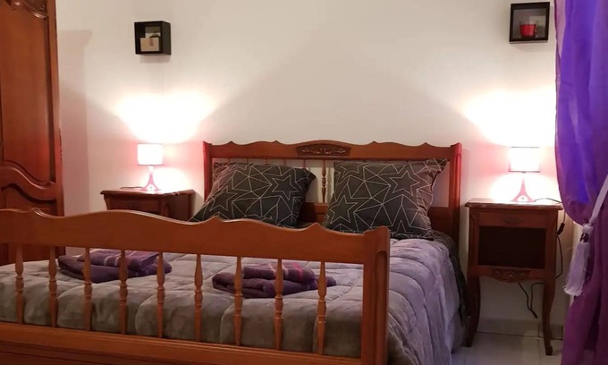 Vierzon Apartment | Le Cocon Violet - Vierzon - Wifi et Parking Inclus