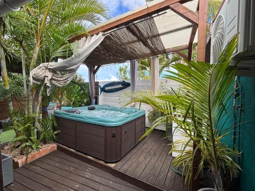 La Riviere Saint-Louis House | Le Coin Trankil
