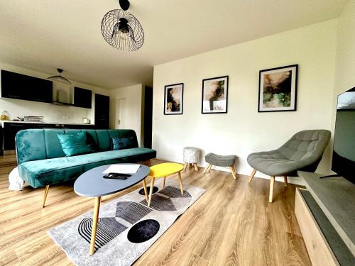 Quartier Grieu-Vallon Suisse-Saint-Hilaire Apartment | Le Coquet-T3-Wifi-parking