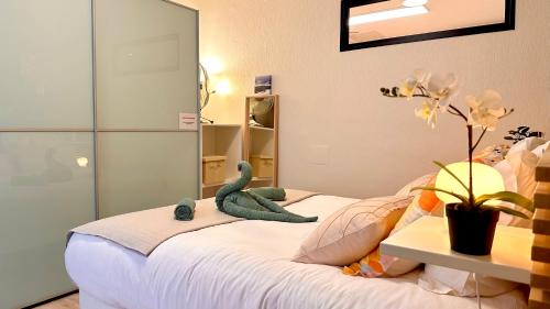Faubourg North Apartment | Le Cosy - Place du 30 octobre - 4 personnes