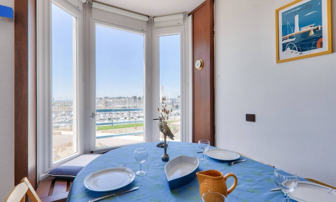 Arzon Apartment | Le Crouesty, flat for 5 on the harbour with view