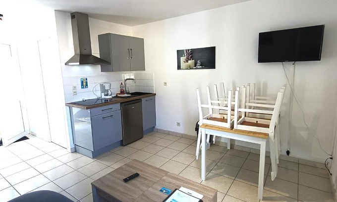 Saint-Meloir-des-Ondes Apartment | Le Duplex t2 étoilé