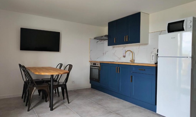 Pouzauges Apartment | Le FAYA