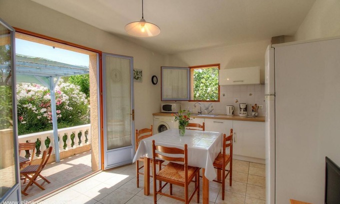 Ajaccio House | Le Figuier with communal swimming pool