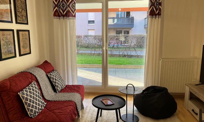 Quartier Saint-Leon Apartment | Le gîte de Marc - Parking privé gratuit + terrasse