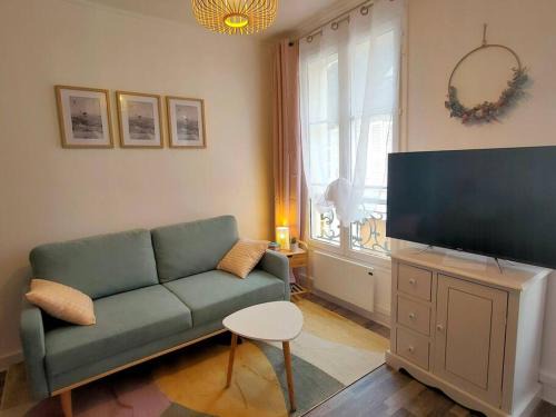 Provins Apartment | Le gîte entre val et rose