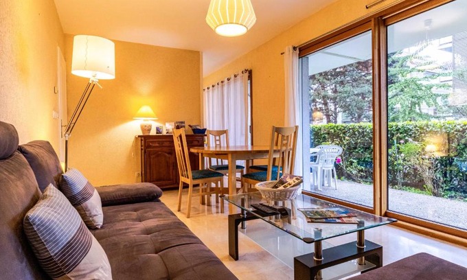 Annecy Apartment | Le Gouverneur, 100m du lac avec parking