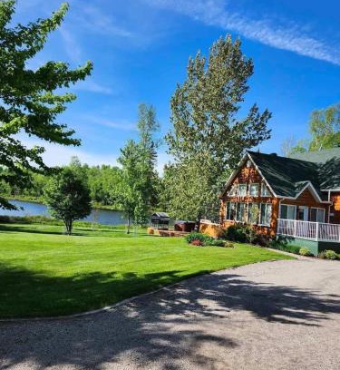 Saint Zenon Ski Chalet | Le Grand Boisé