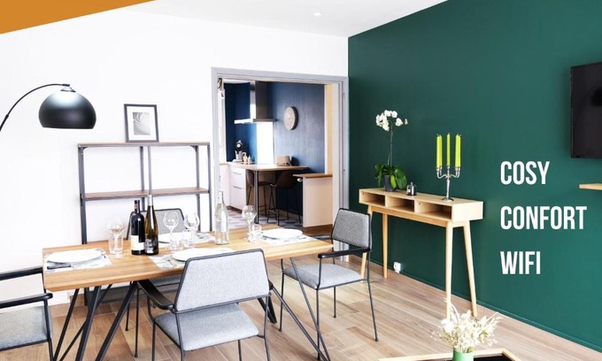 Laval Apartment | Le Grand Chambord 2